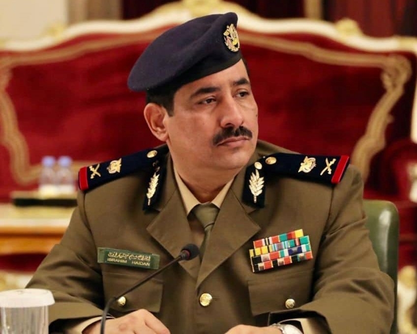 مذكرة منسوبة لوزير الداخلية تلغي قرارات محافظ شبوة بإقالة مسؤولين أمنيين