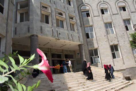 تنسيقية أعضاء هيئة التدريس بالجامعات اليمنية الحكومية تقر التصعيد والإضراب الشامل