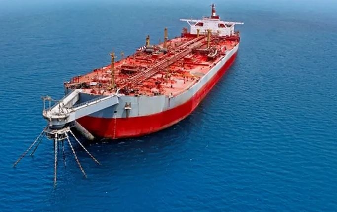 واشنطن تحذر من اضطراب حركة الشحن العالمي بسبب صافر