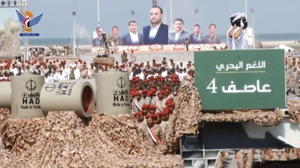 الحكومة: استعراض الحوثي لأسلحة محرمة دوليًا في الحديدة تصعيد وانقلاب على اتفاق استوكهولم