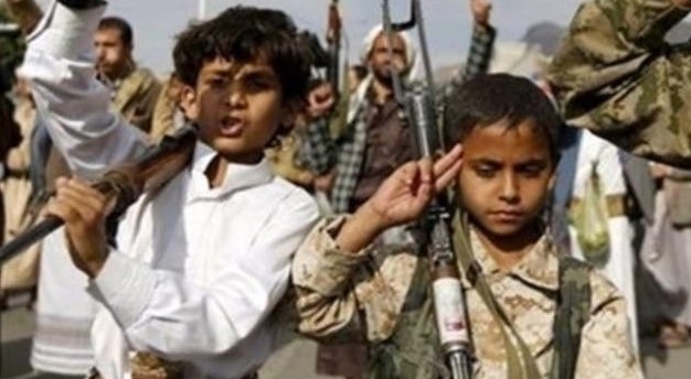 محور تعز: الحوثيون يحتجزون 400 طفل في معسكر بمدينة الصالح