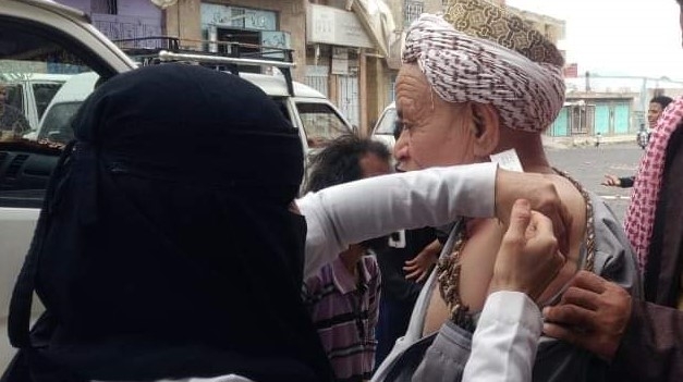 تعز.. تدشين حملة التحصين ضد كورونا