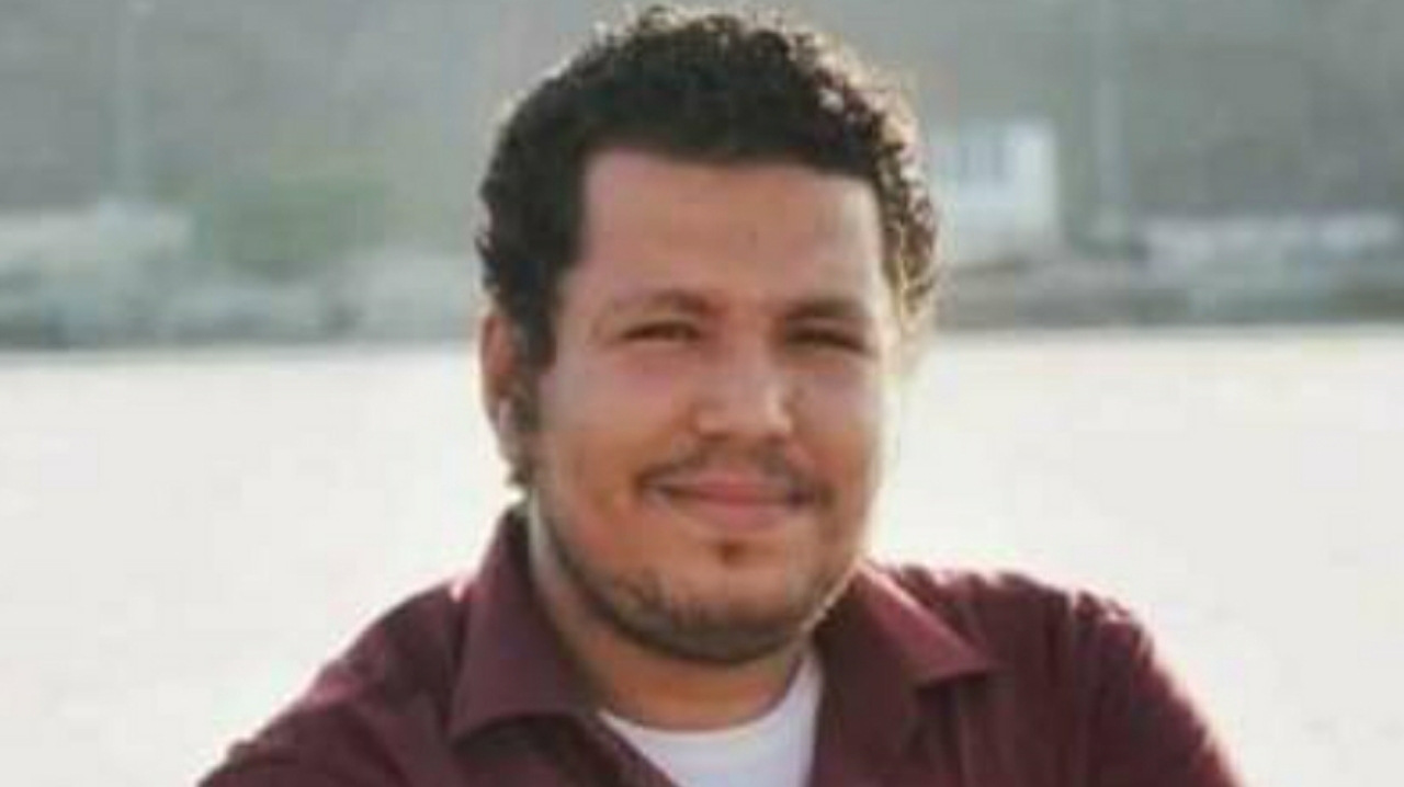 أسرة الصحفي أحمد ماهر تناشد رشاد العليمي للإفراج عن ابنها المختطف لدى الانتقالي