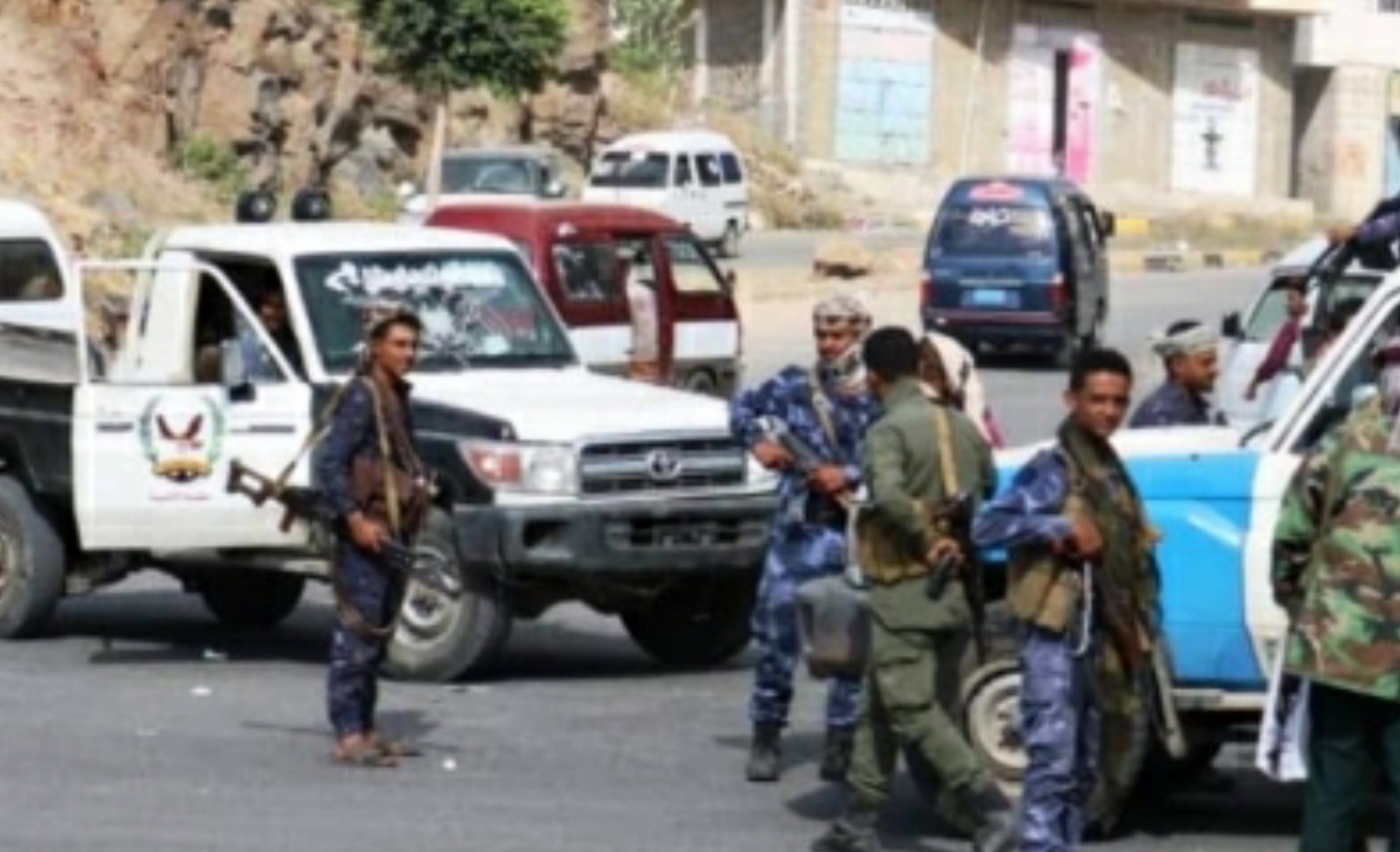 مقتل صهيب المخلافي والشرطة تعلن استمرارها في ملاحقة غزوان وعصابته