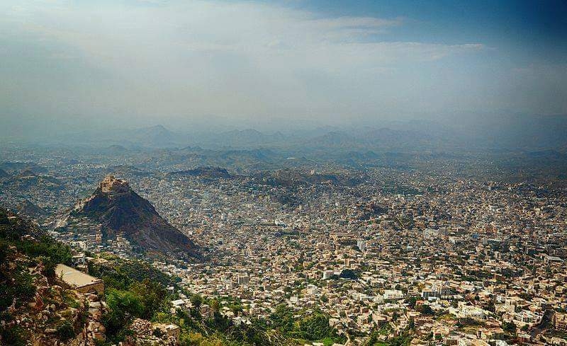 هجوم للجيش الوطني في تعز يلحق بالحوثيين خسائر بشرية ومادية