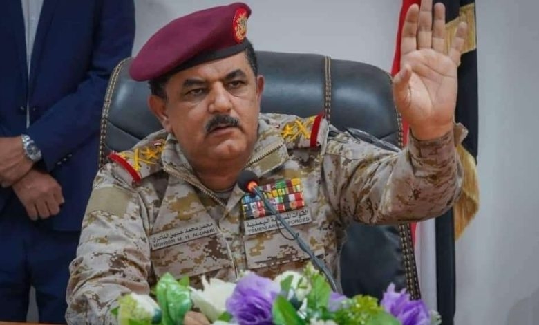 وزير الدفاع يزور الإمارات لمناقشة هجمات الحوثيين على موانئ النفط في اليمن