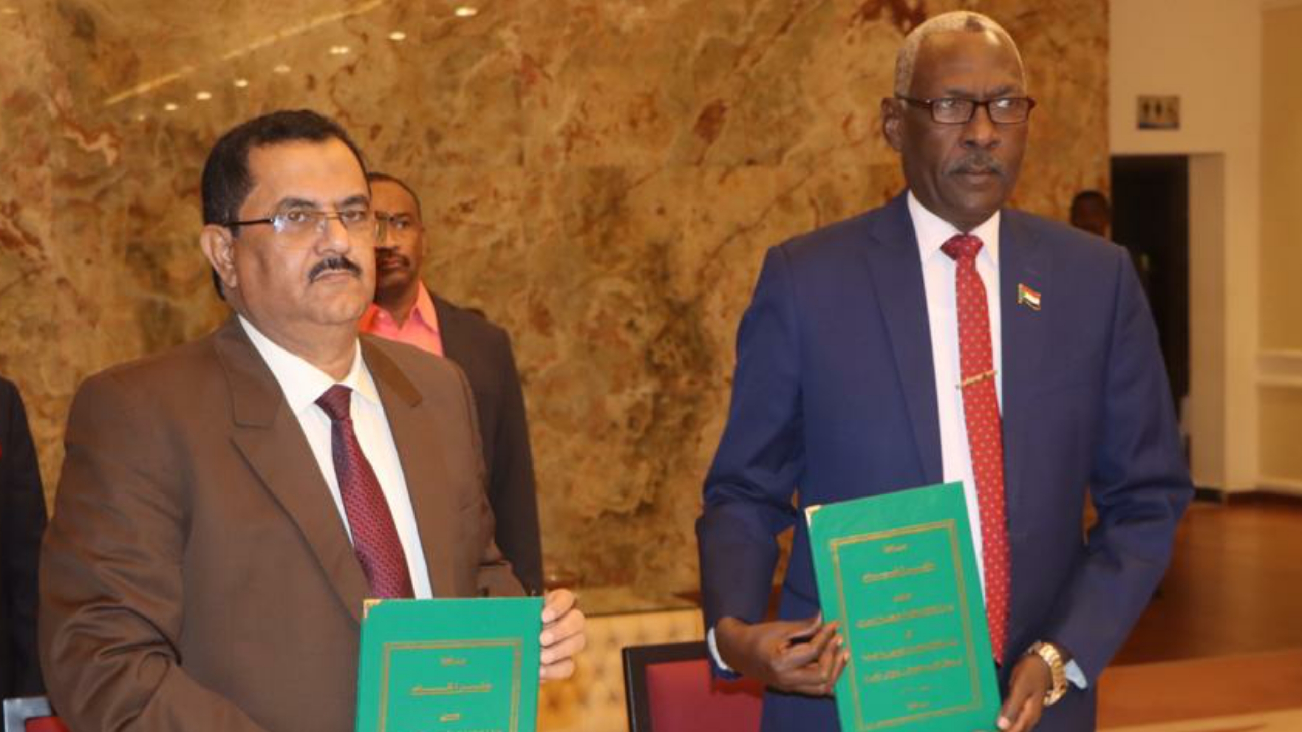 بعد الإمارات.. اليمن يوقع اتفاقية مع السودان في محاولة لشرعنة التدخل العسكري للتحالف