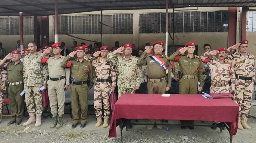 محور تعز العسكري يشدد على ضرورة توحيد الصف الجمهوري