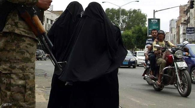 تقرير حقوقي: جماعة الحوثي تهدد المعتقلات بقتلهن في السجون