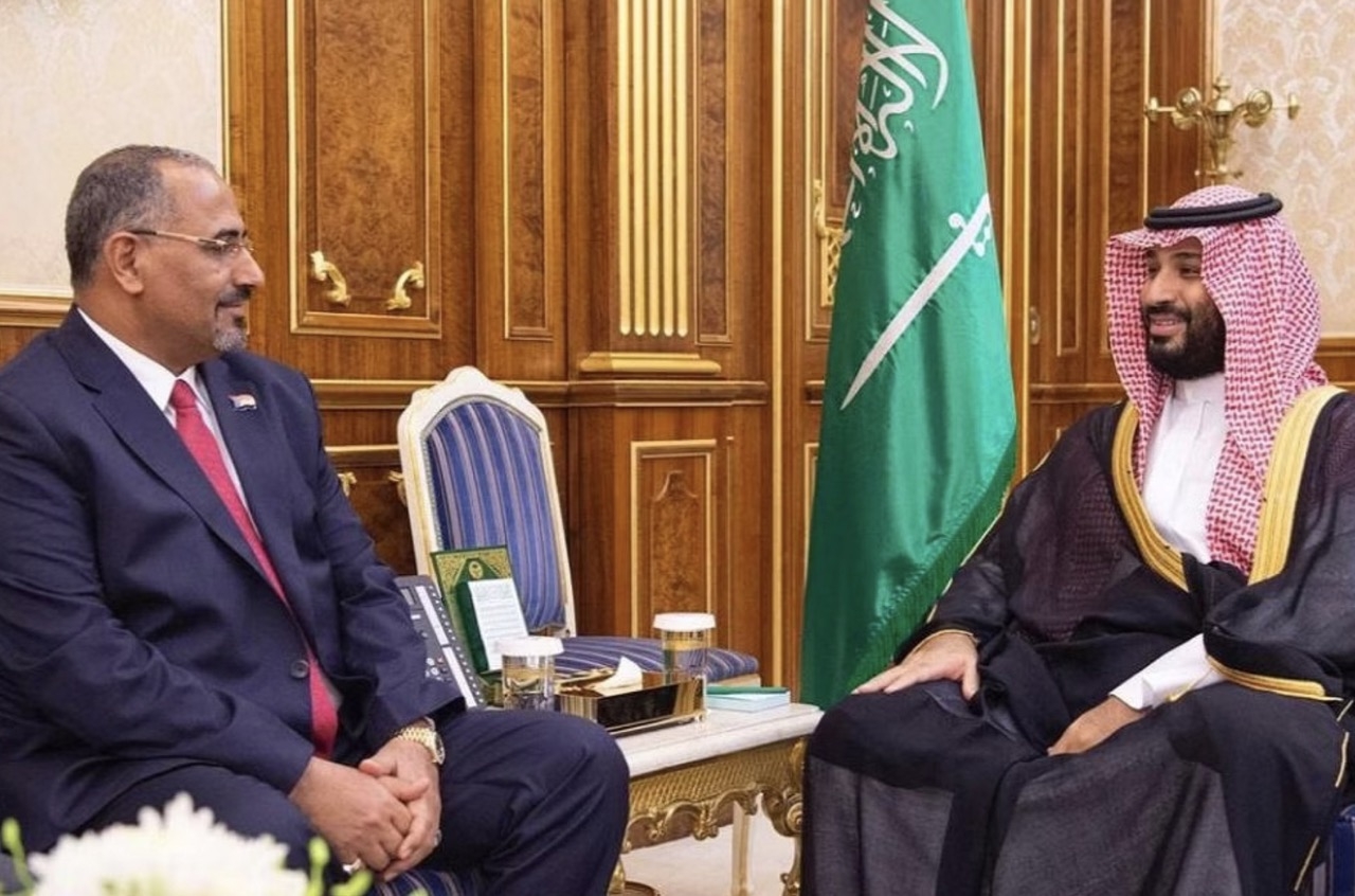 محلل سياسي: تم تأسيس الانتقالي لتعطيل حسم المعركة في اليمن وعرقلة الحكومة