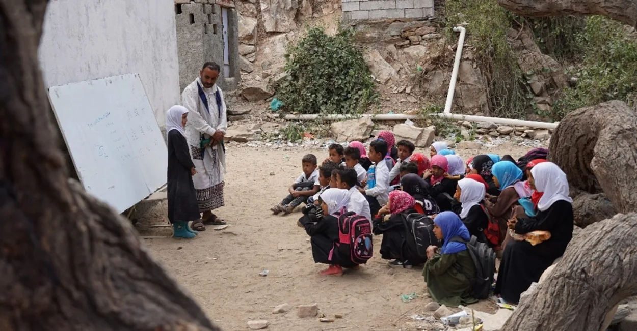"إنقاذ الطفولة": في اليمن أكثر من 2.7 مليون طفل خارج المدارس