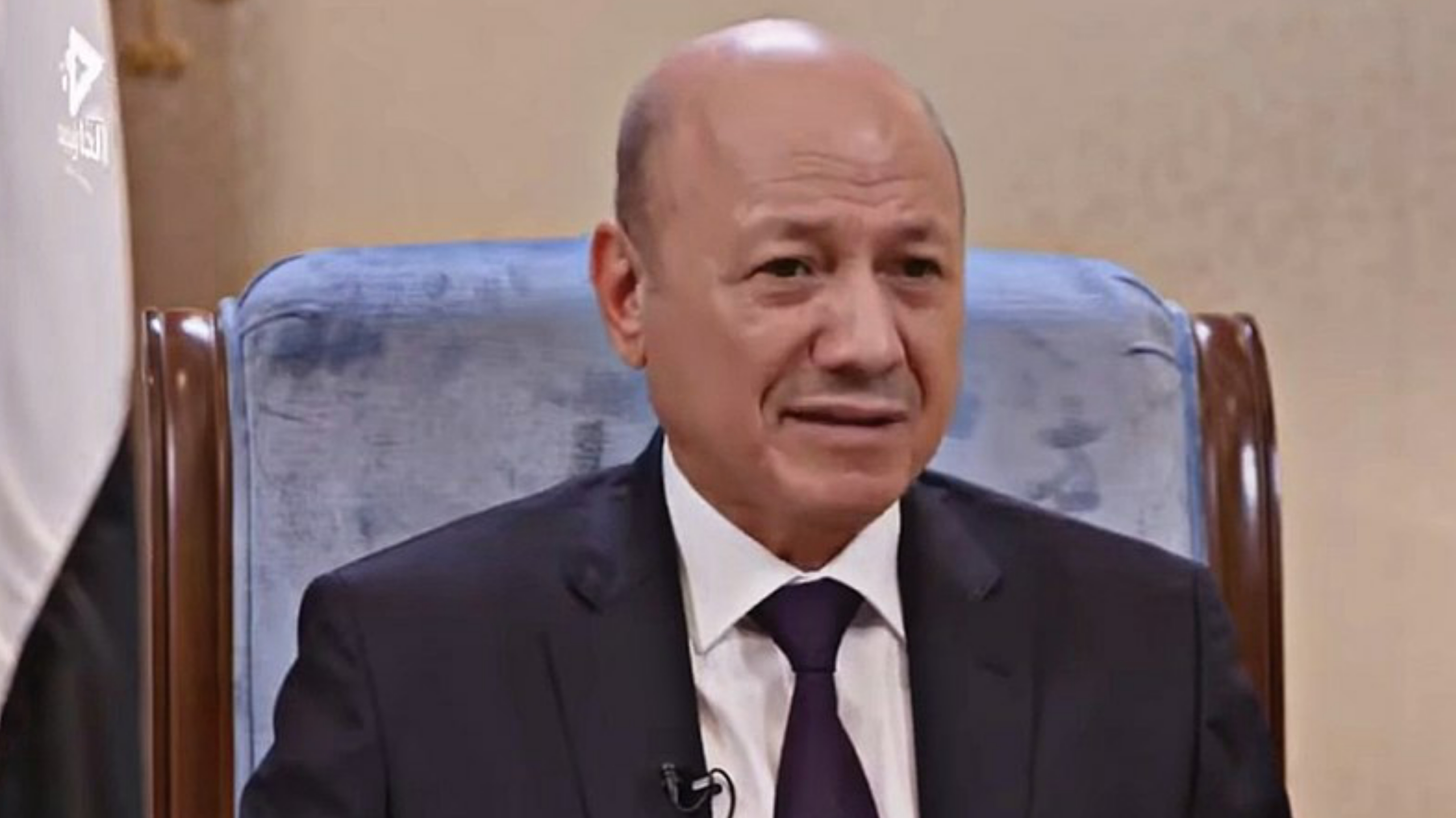 يمنيون تحت أنقاض زلزال تركيا والعليمي يتصل هاتفيا بالسفير