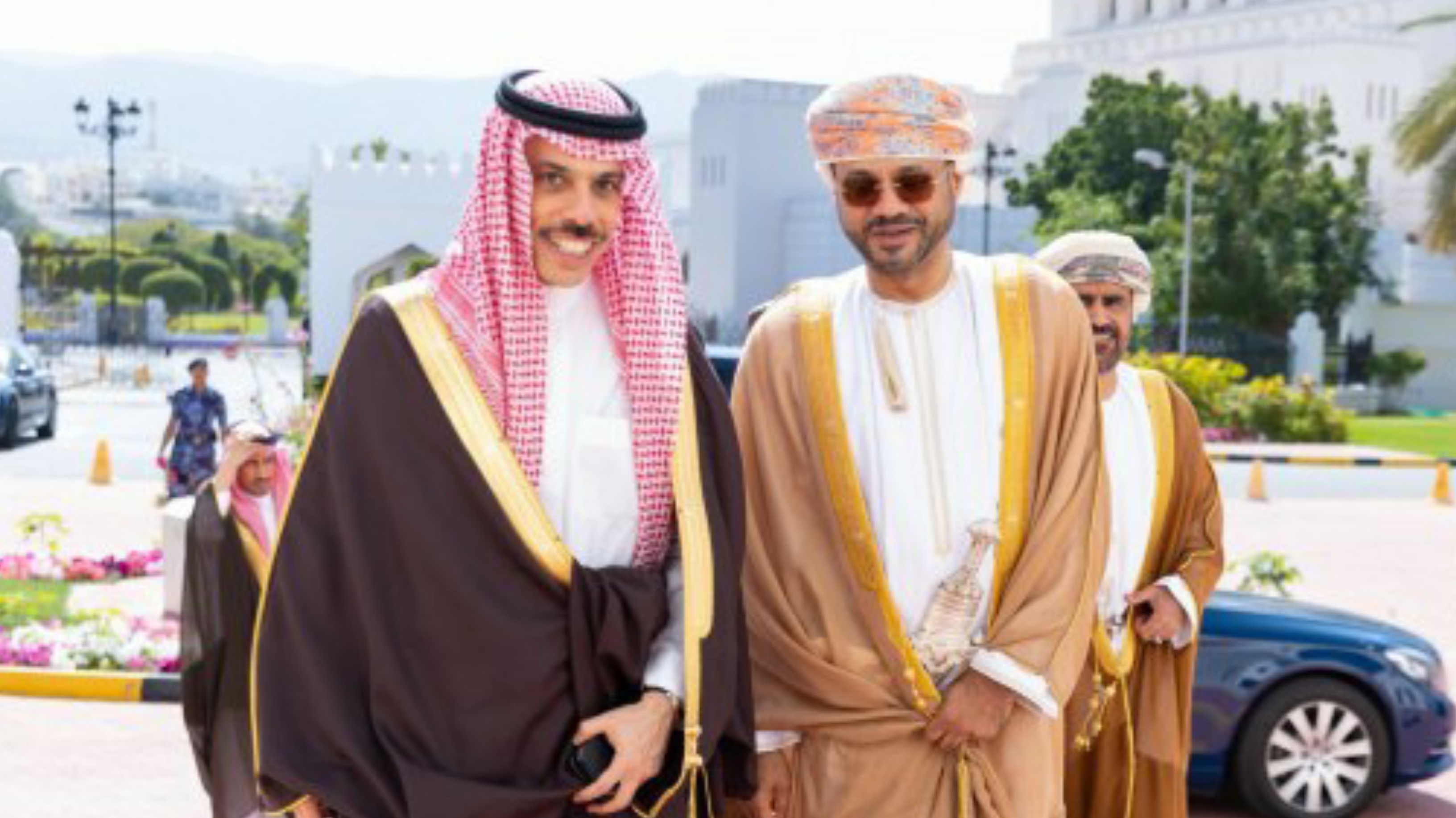 ترتيبات لاجتماع سعودي حوثي في مسقط