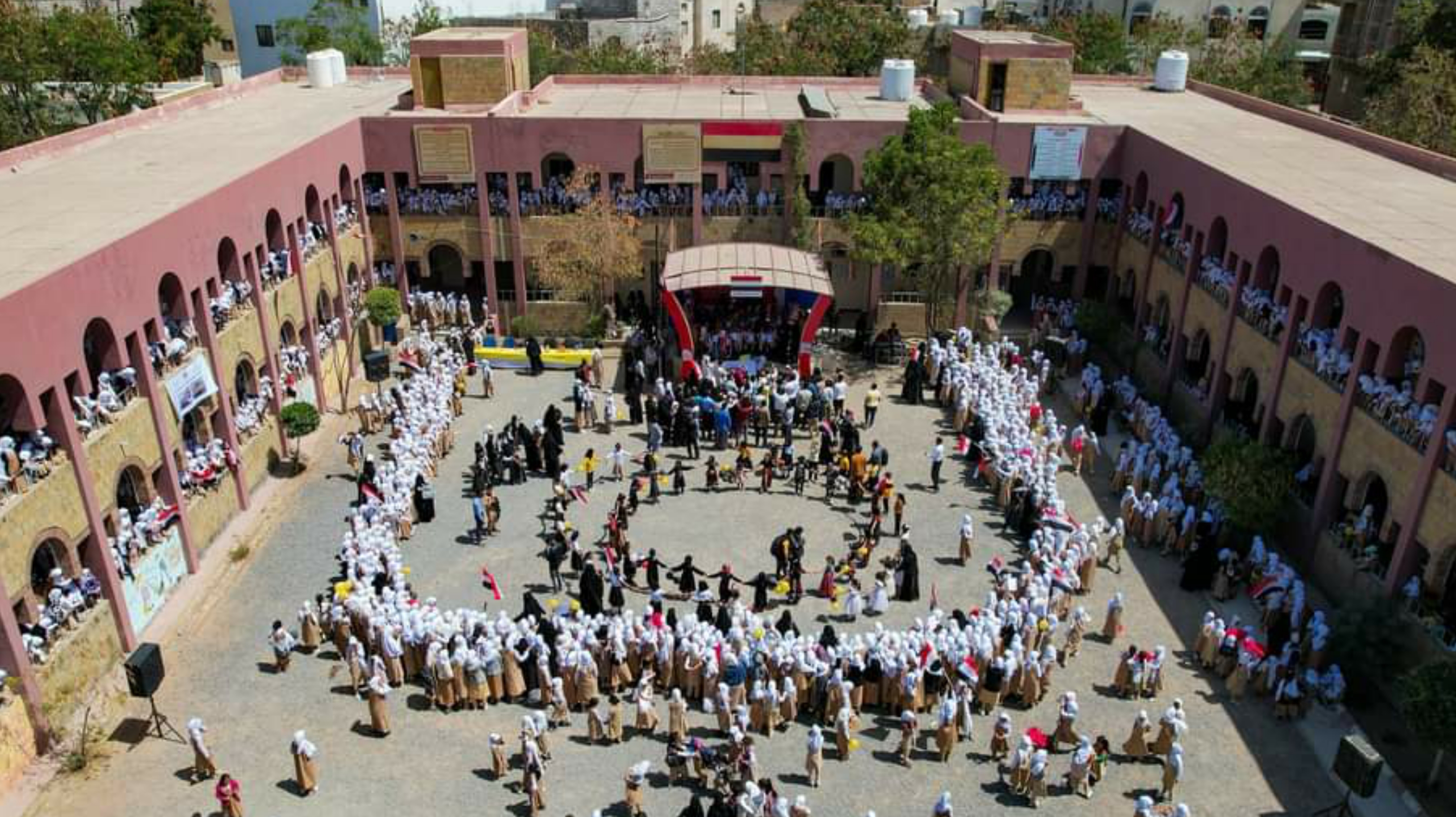 تعز تستقبل الطلاب الفائزين بمسابقة الحساب الذهني بحفل جماهيري