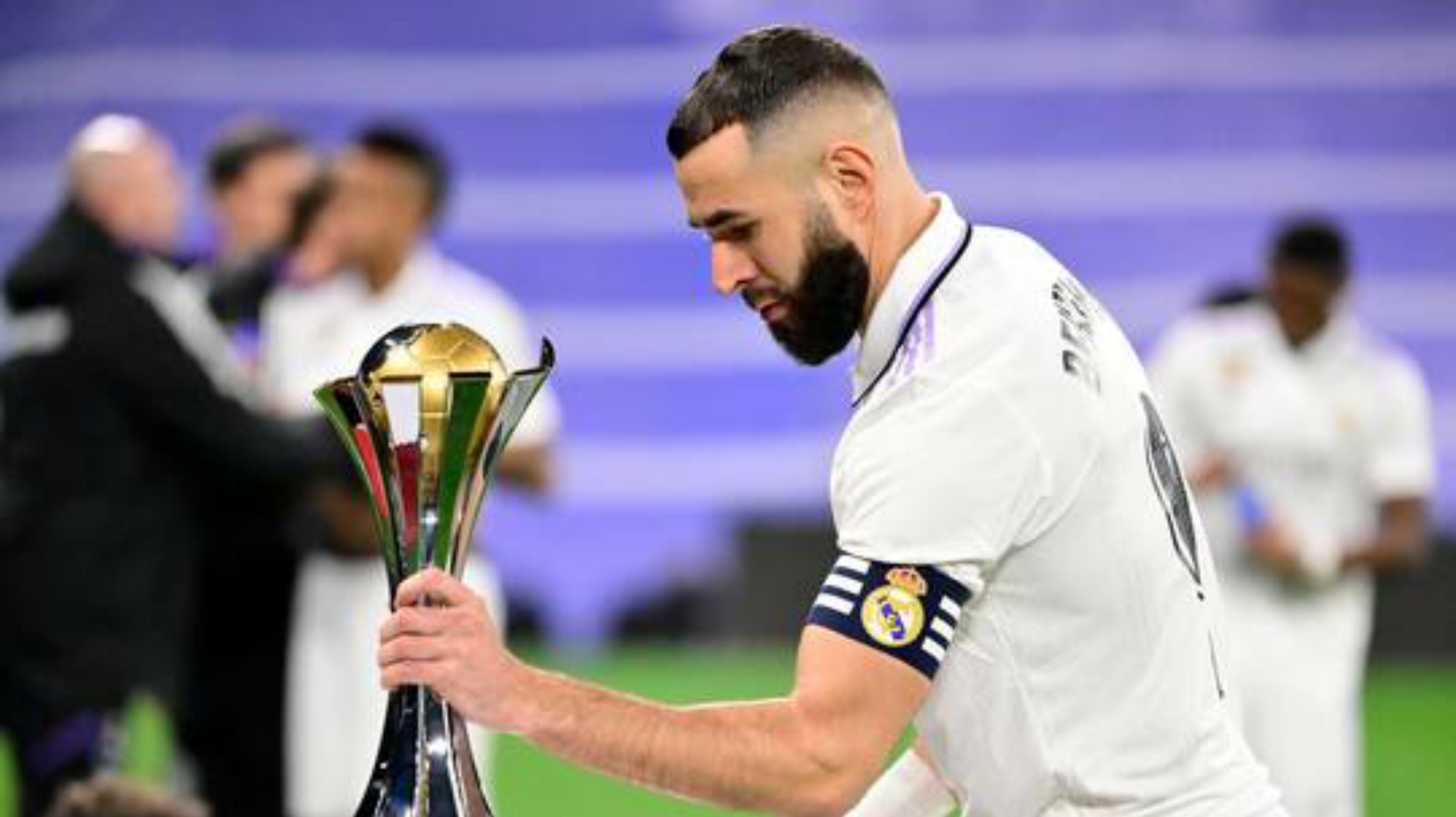 عرض سعودي "مذهل" قد يبعد بنزيما عن ريال مدريد