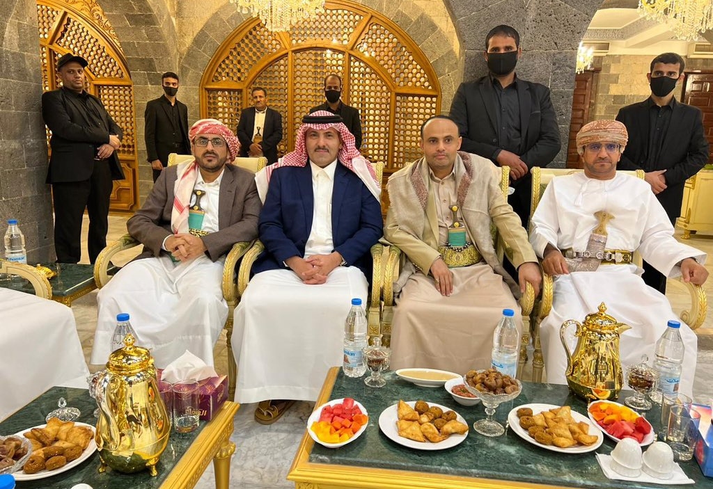 في أول تصريح له عقب زيارته إلى صنعاء.. السفير السعودي يكشف عن أهداف الزيارة