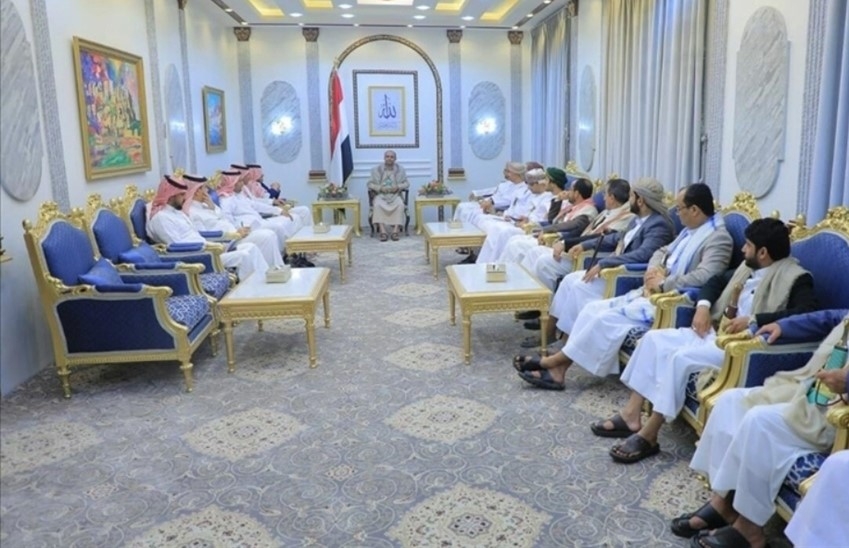 وفدا السعودية وعمان يغادران صنعاء وسط أجواء وصفت بالإيجابية وموعد لجولة أخرى