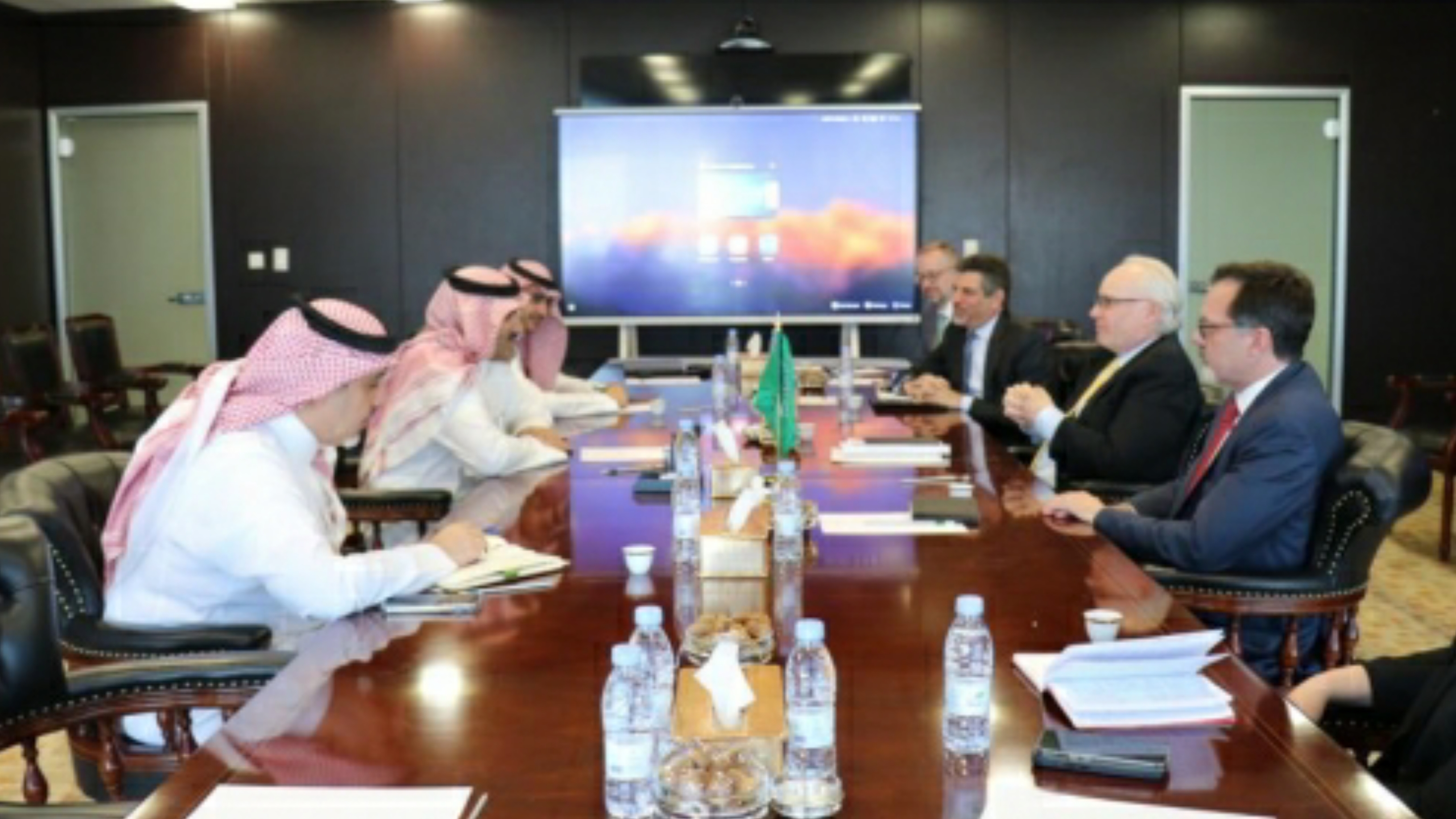 مباحثات سعودية أمريكية بشأن اتفاق السلام في اليمن
