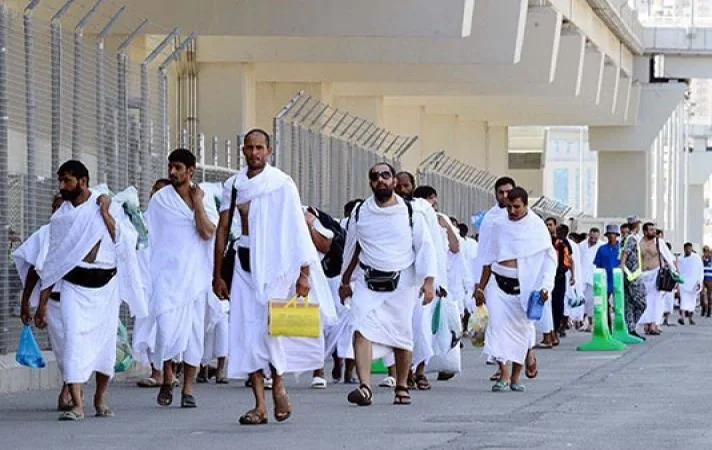 وزارة الأوقاف تعلن فتح باب القبول للشركات الناقلة في تفويج الحجاج