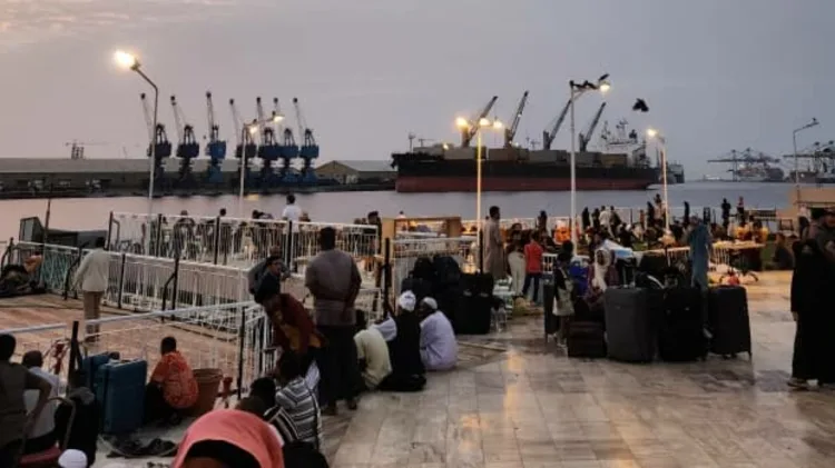 الكشف عن إحصائيات مخيفة للحالات المرضية بين العالقين اليمنيين في بورتسودان