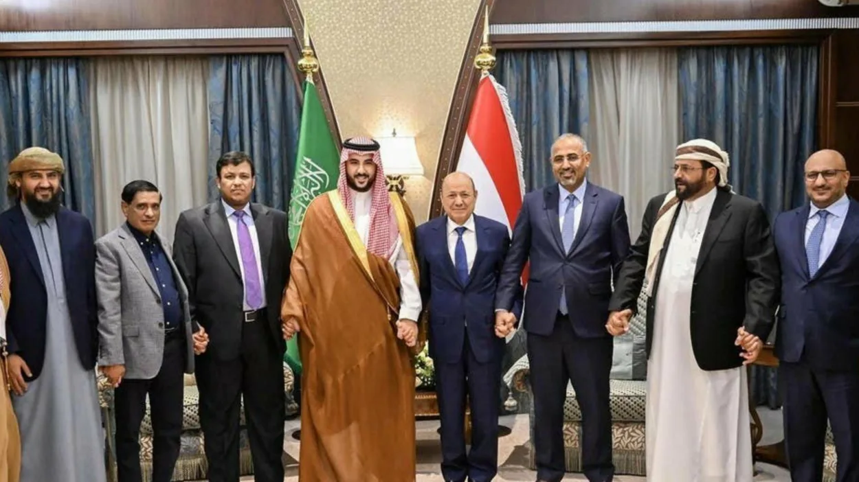 قيادي جنوبي: المجلس الرئاسي فشل وقراره ليس بيده ويواجه مصيرًا مجهولاً