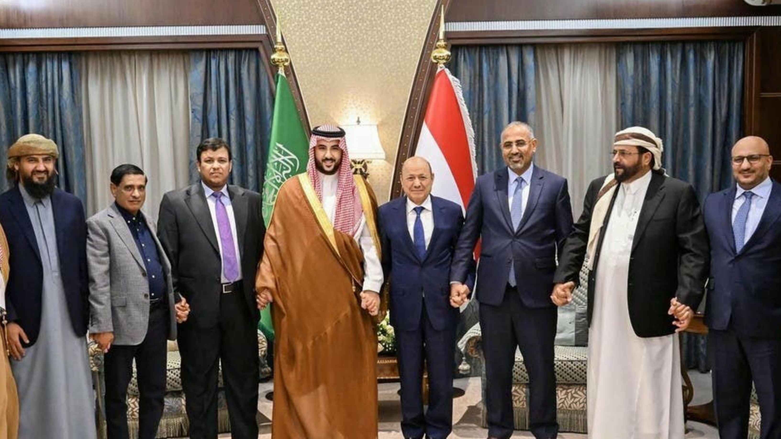 قيادي جنوبي: المجلس الرئاسي فشل وقراره ليس بيده ويواجه مصيرًا مجهولاً