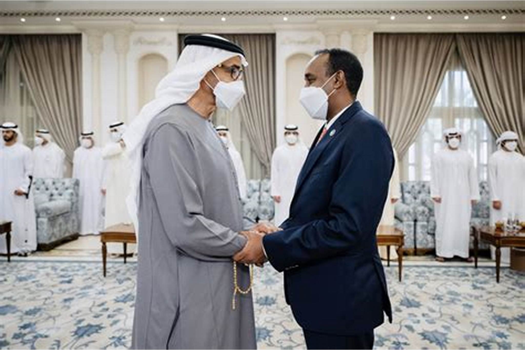 صحيفة أمريكية: الإمارات وعدت بمساعدات إنسانية للسودان فأرسلت أسلحة لحميدتي