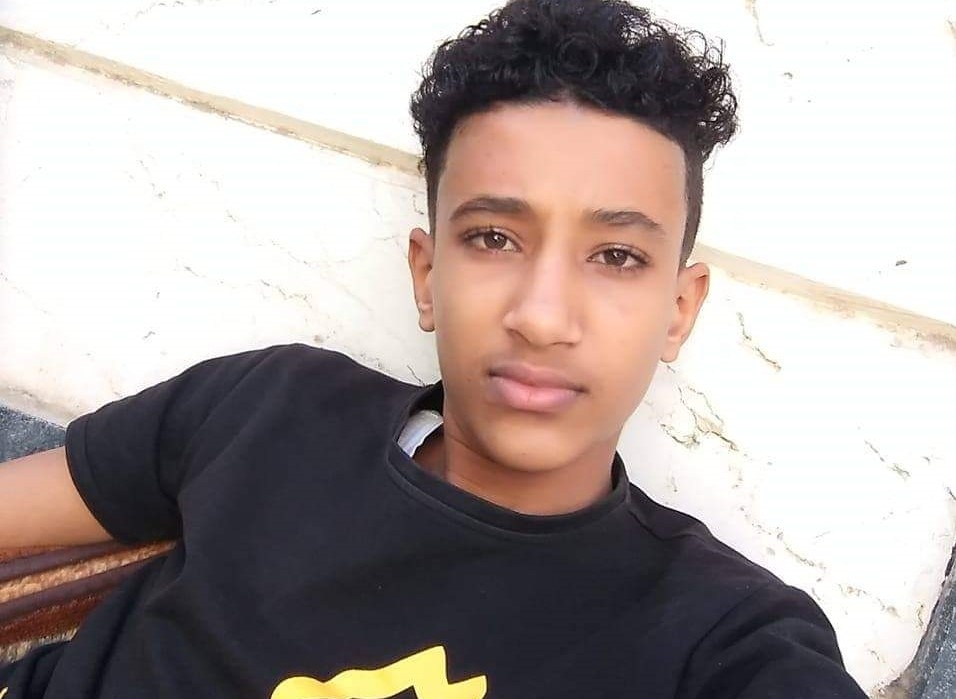 تعز.. أسرة الطفل "غالب الحاتمي" تناشد المجلس الرئاسي لإنصاف دم ابنها المغدور