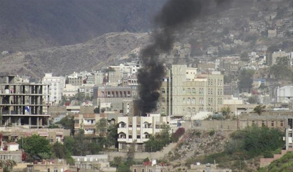 تصعيد جديد.. المليشيا تقصف أحياء تعز السكنية بالقذائف