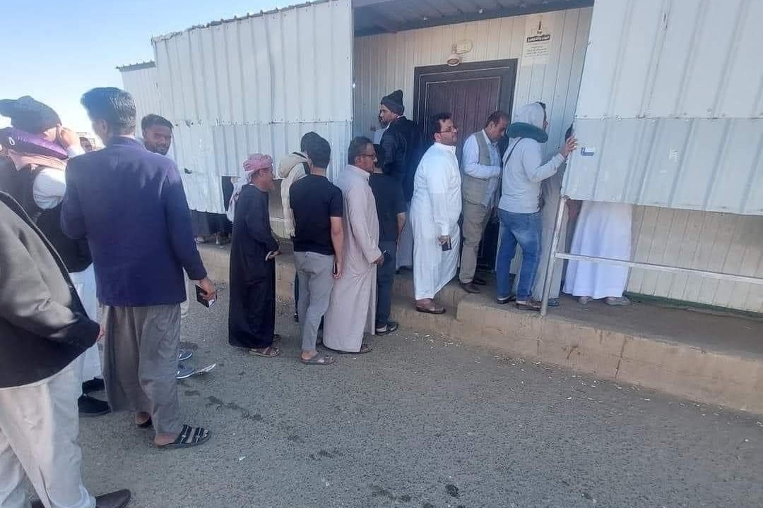 منفذ الوديعة اليمني خارج الرقابة الحكومية.. ثقب أسود لفساد بملايين الدولارات