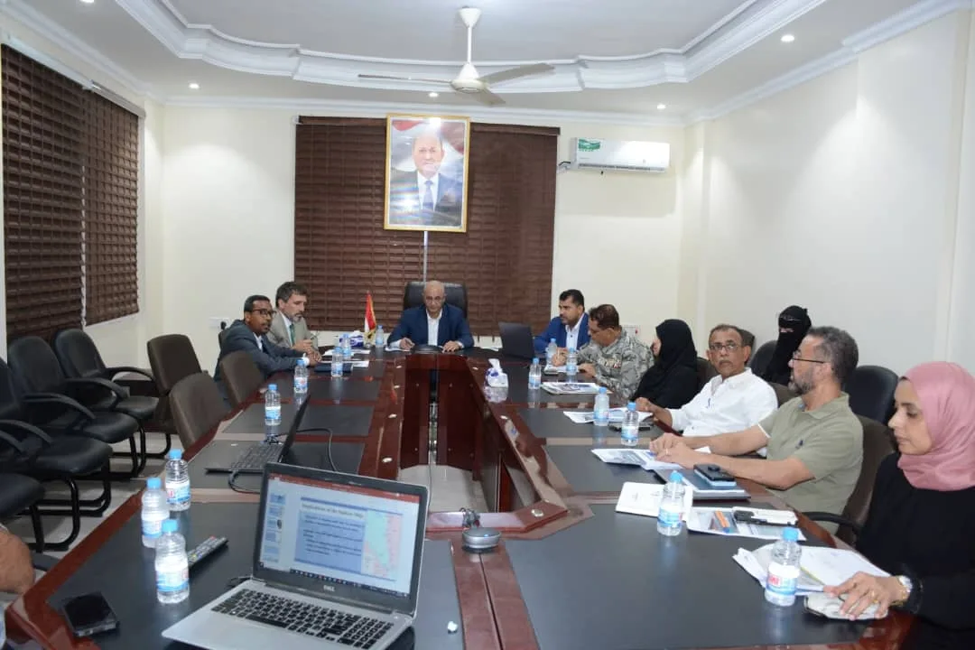 خلية إدارة أزمة السفينة "روبيمار" تبحث تداعيات غرق السفينة والتبعات المحتملة