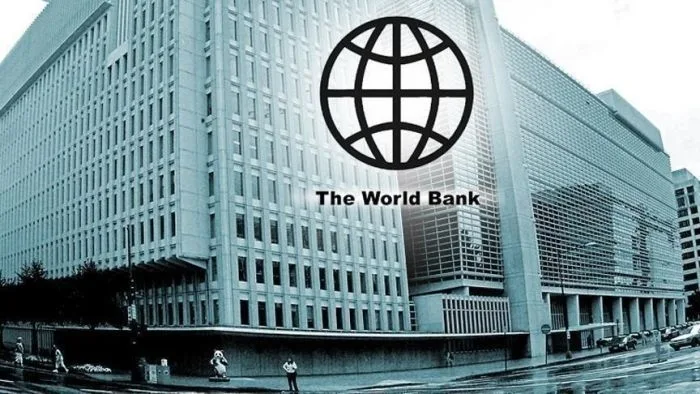 البنك الدولي يوقف تمويل مشاريع البنية التحتية في اليمن