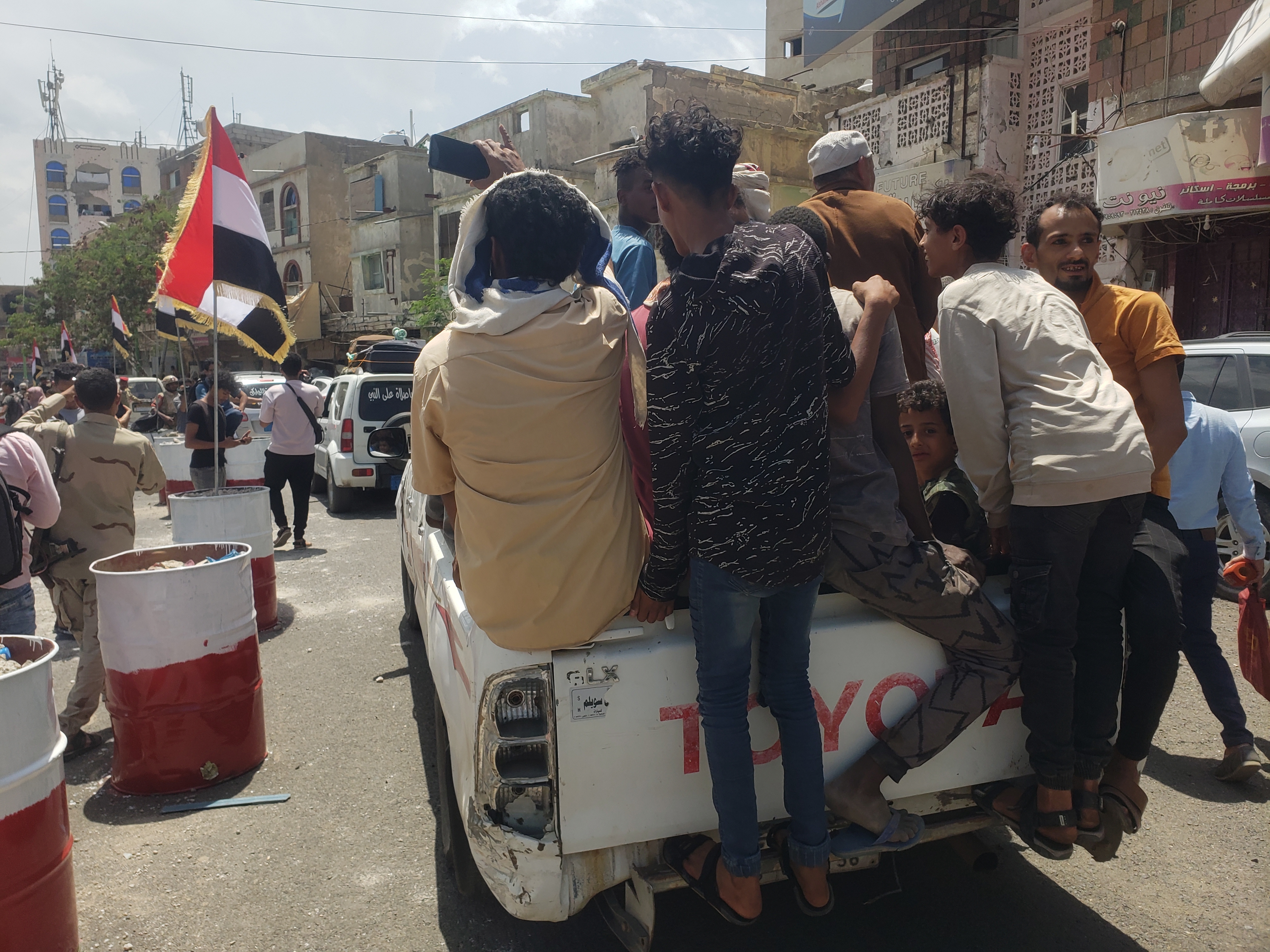 لحظة بلحظة ... تعز تايم يفتح تغطية خاصة لفتح طريق الحوبان وكسر الحصار