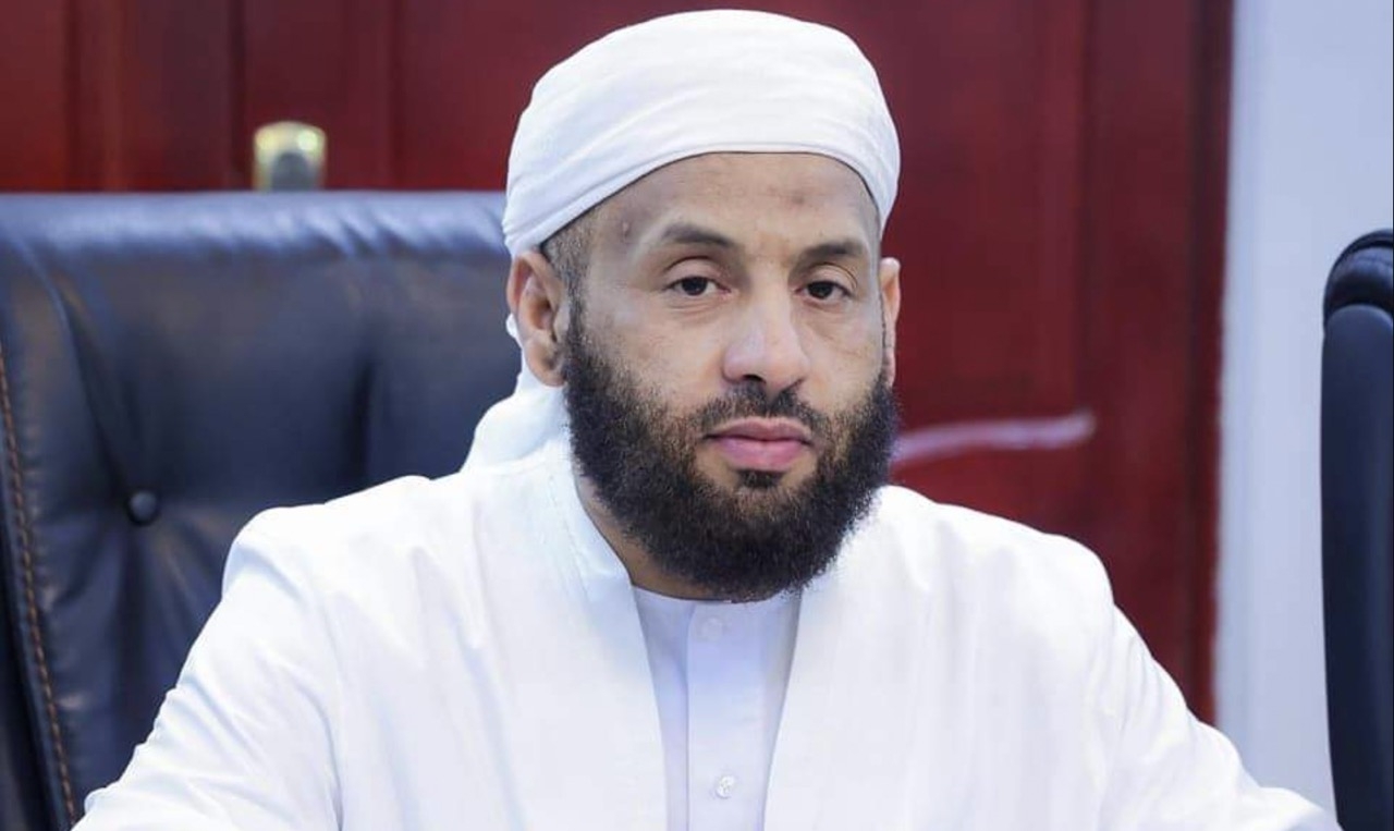 اتهامات لوزير الأوقاف بصرف 327 مليون ريال سعودي دون الالتزام بالضوابط