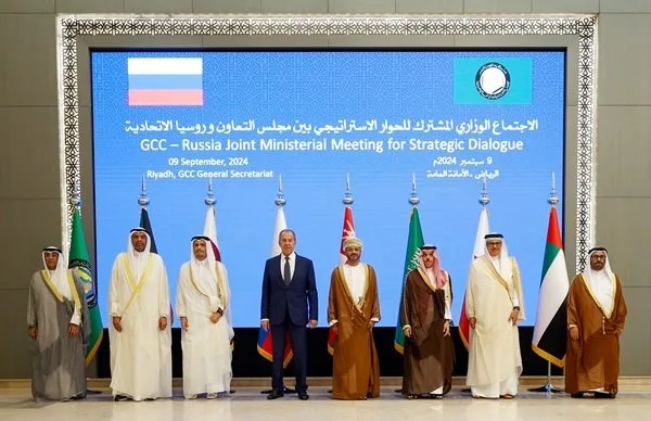 مجلس التعاون الخليجي يدعو الحوثيين للانخراط "بإيجابية" مع جهود السلام