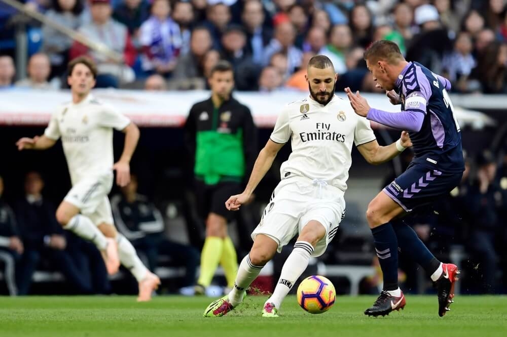 ريال مدريد يخطف فوزا صعبا ويقترب من الصدارة