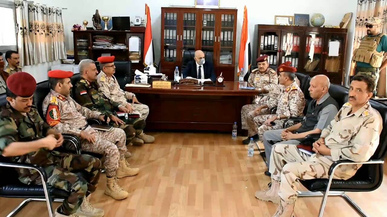 أول ردة فعل لقيادة محور تعز عقب الإعتداء على سكن المحافظ في عدن "خاص"