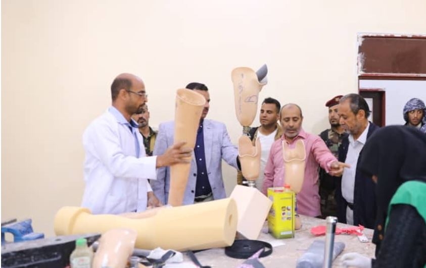 مدير مركز الأطراف الصناعية لتعز تايم: استقبلنا خلال عام  4 ألف جريحا