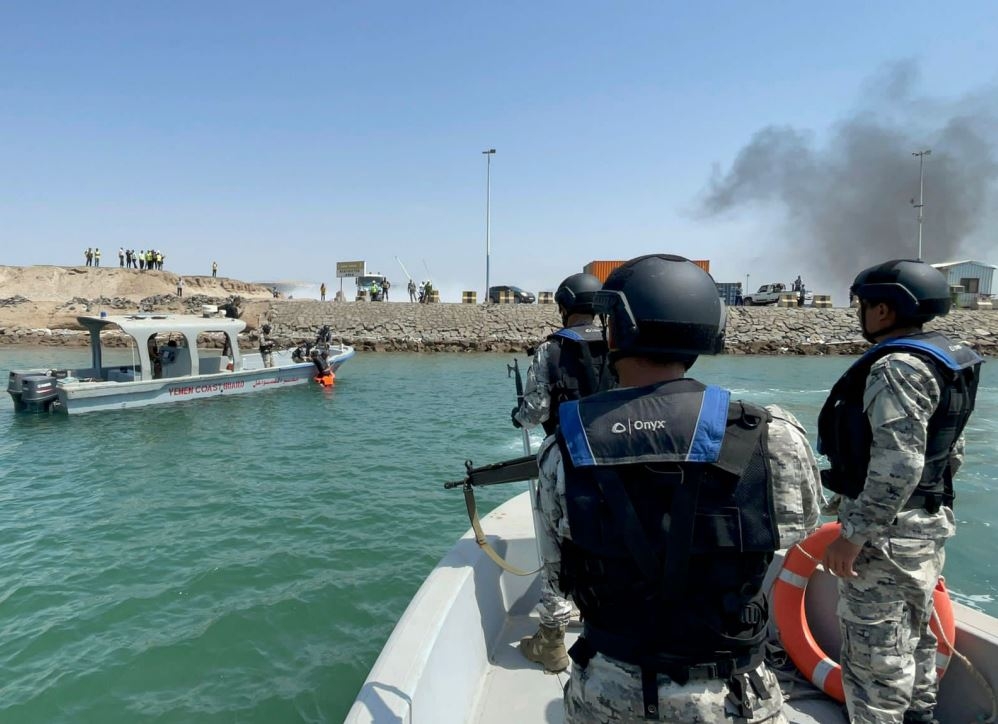 تقرير يكشف عن تفاصيل جديدة حول تهريب الأسلحة إلى اليمن وتأثيره على الأمن الإقليمي